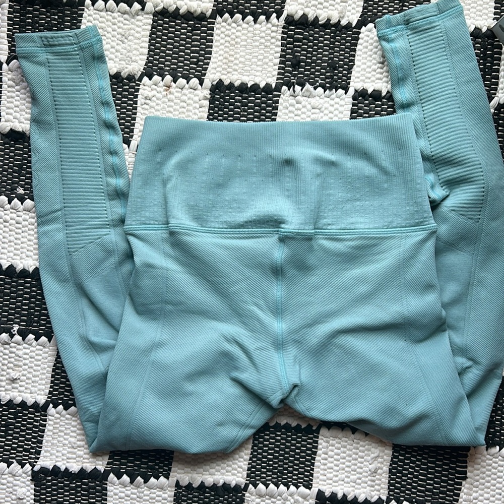 Avocado ribbed long workout tights - Picture 4 of 5